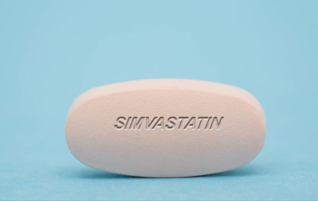 Simvastatin - Anwendung, Wirkung und Nebenwirkung